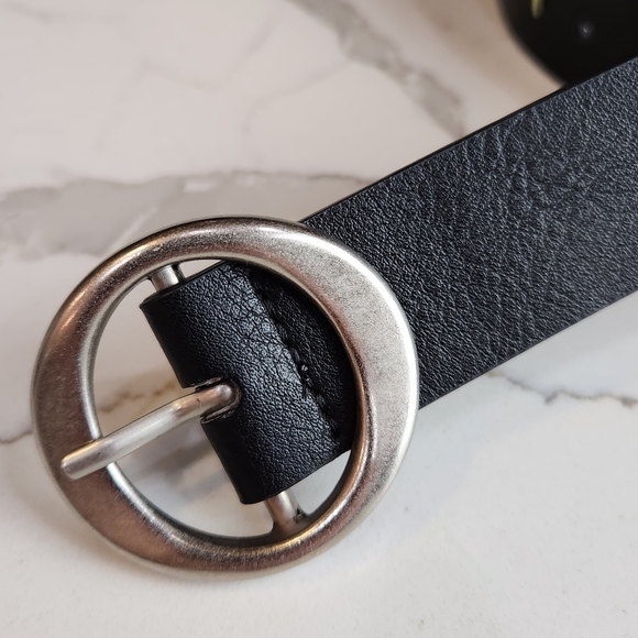 Black Rainbow Vegan Leather Stiched Belt Dilver Buckle- Size L - Picture 4 of 6